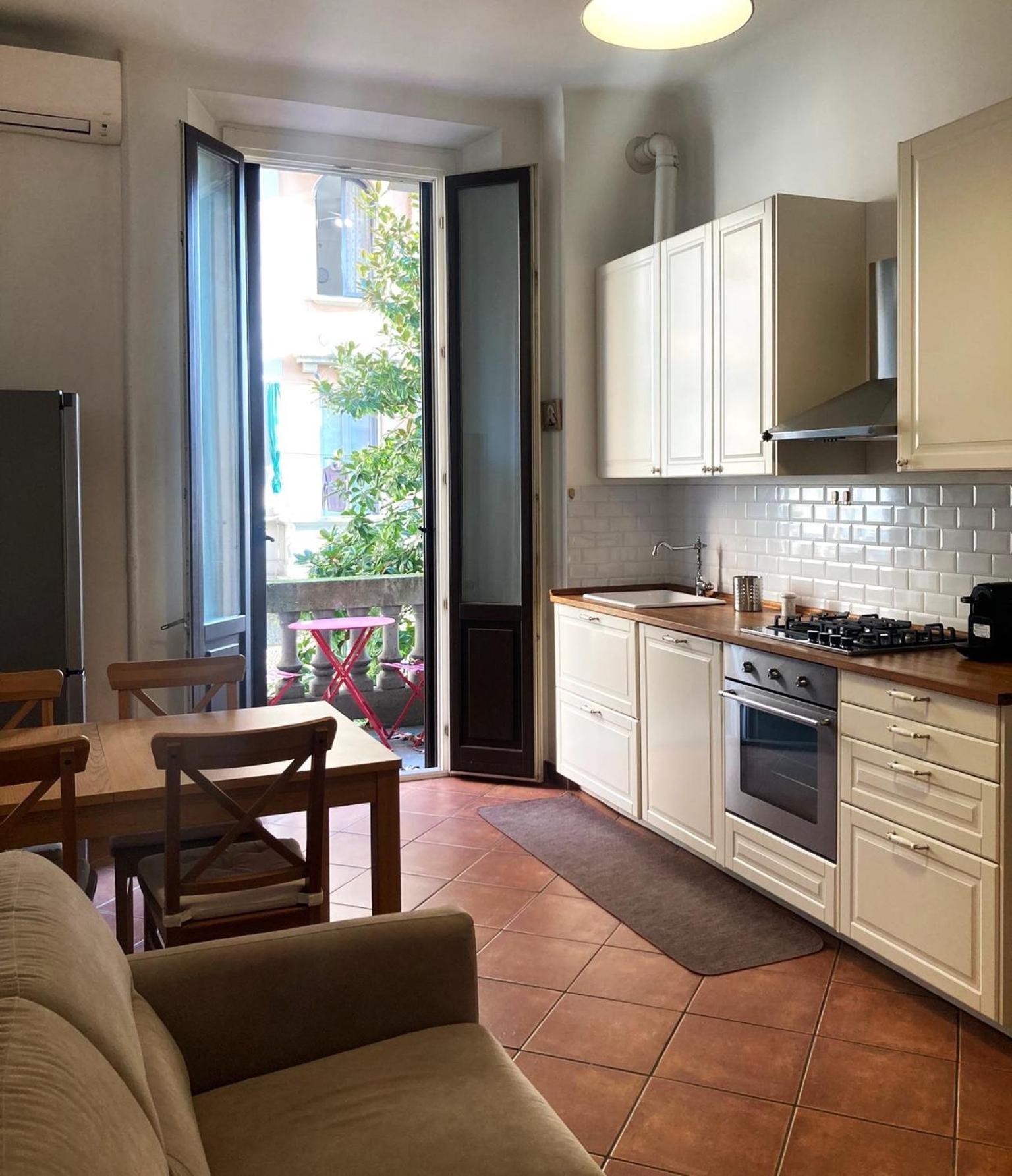 Monviso 35 , Cozy Apartment Mediolan Zewnętrze zdjęcie